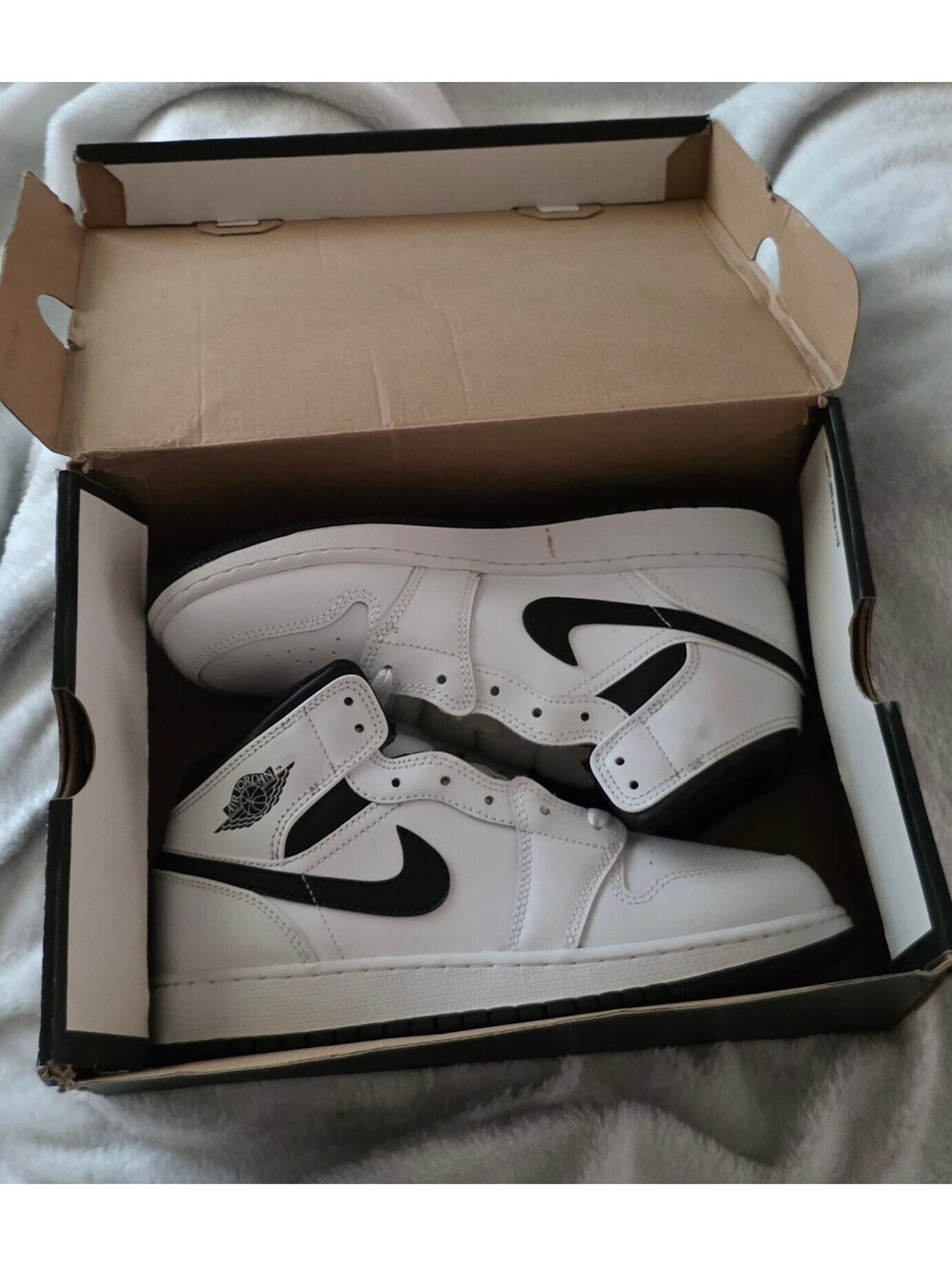 Nike Air Jordan 1 Mid White Black Sneakers Size 6.5Y